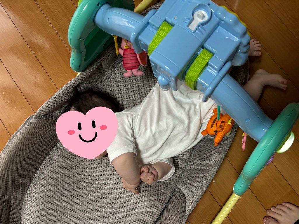 ネオママイズムベッドインベッドからはみ出す様子