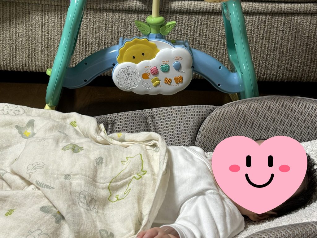 プーメリーをベッドインベッドの横において使う様子